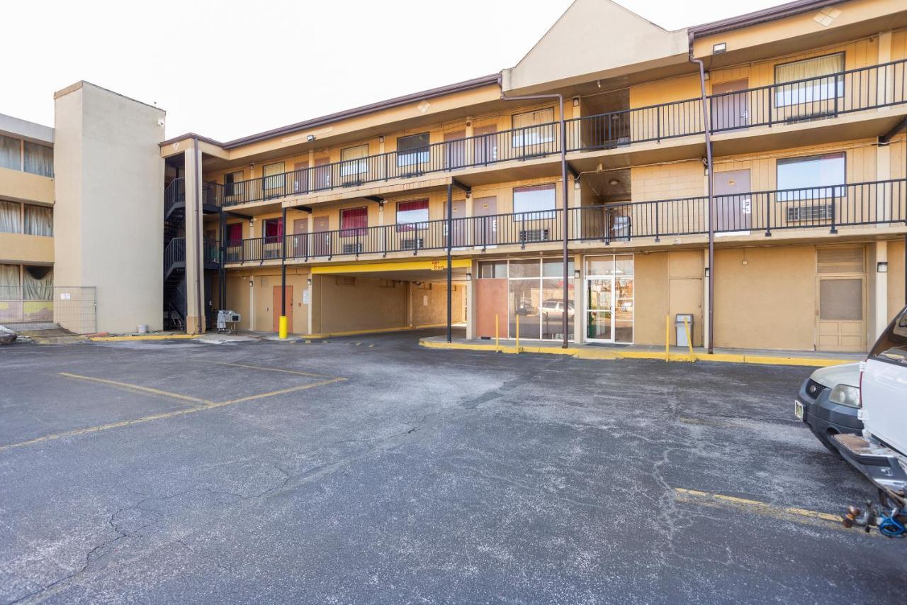 Hotel Baltimore Hwy 40 外观 照片